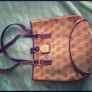 Like new Dooney and Bourke!